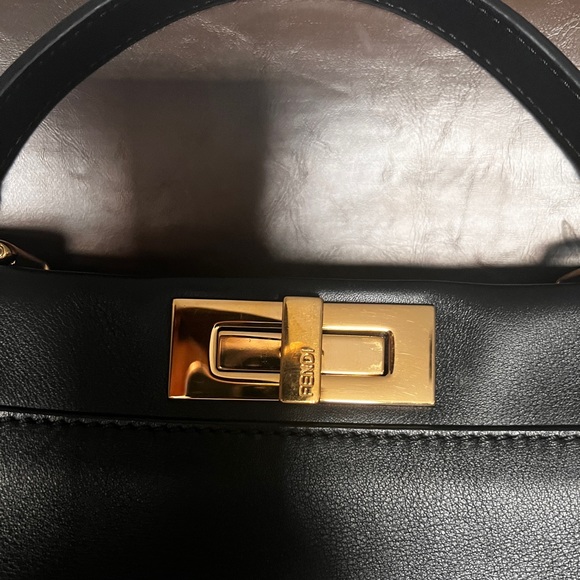 FENDI PEEKABOO Soft black nappa leather, medium size, whipstitch edge. - Picture 4 of 15